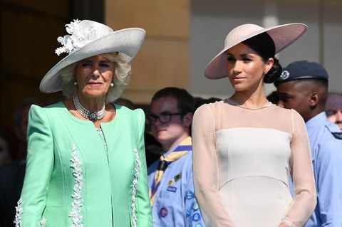 Royal-News über Herzogin Meghan: Camilla ist "stinksauer" auf sie