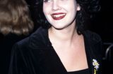 90er Make up: Drew Barrymore in Schwarz