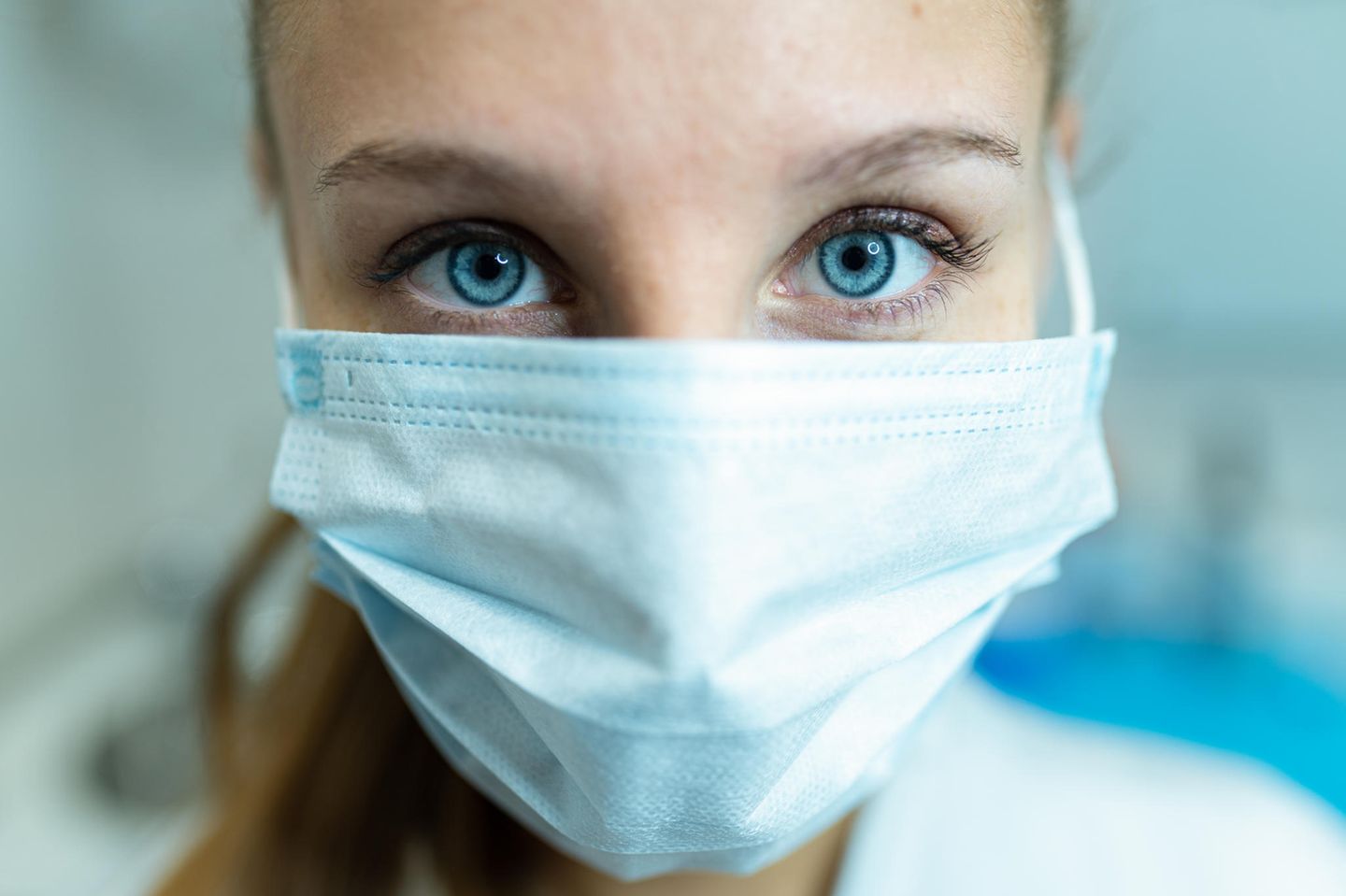 Die bitte schwester maske Facharztpraxis Urologie