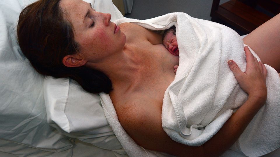Guillain-Barré-Syndrom Mutter und Baby kurz nach der Geburt