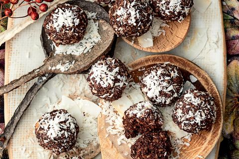 Gesunde Snacks: Feigen-Nuss-Kugeln