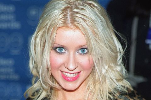 90er Make up: Christina Aguilera mit Blush-Look