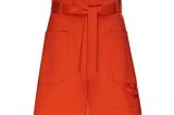 High Waist Shorts meets knalliges Orange – da haben wir wohl unser neues Lieblingsteil für den Frühling gefunden! Dazu ein cooles Basic-Shirt und ein paar Espadrilles – fertig! Von Sfizio, um 150 Euro.