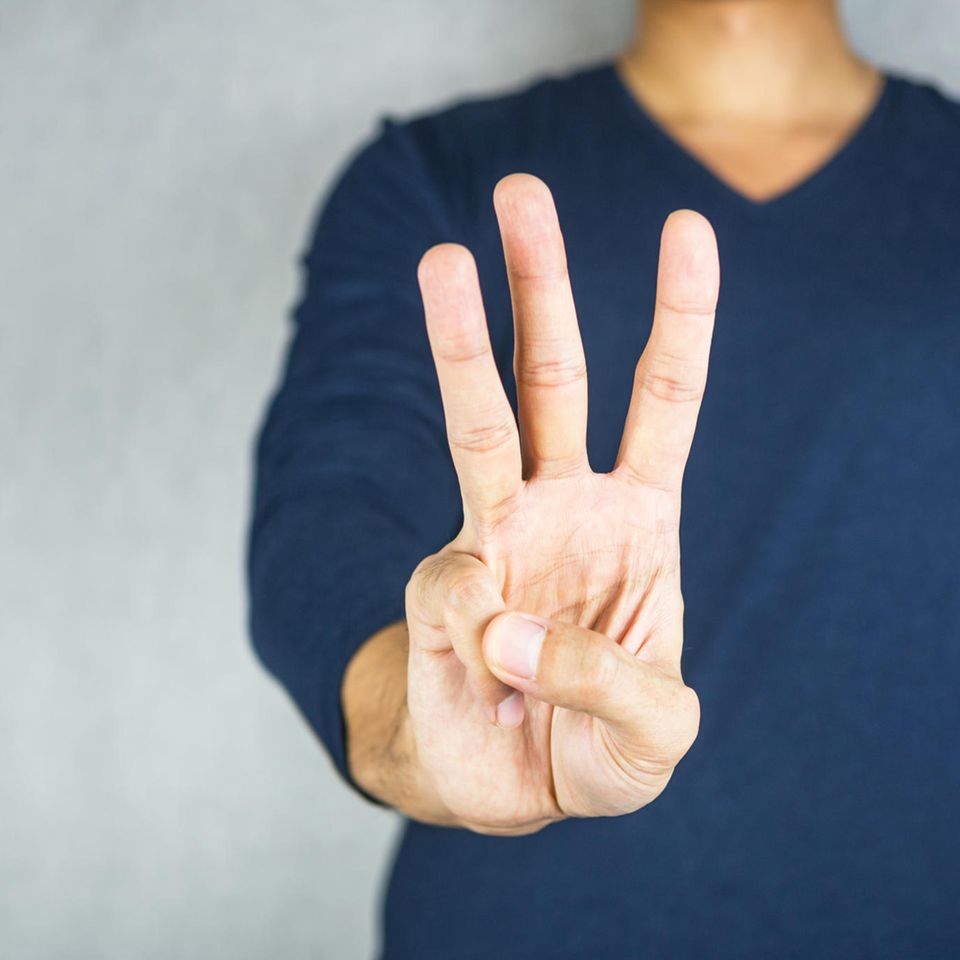 Aller guten Dinge sind drei: Drei Finger angezeigt