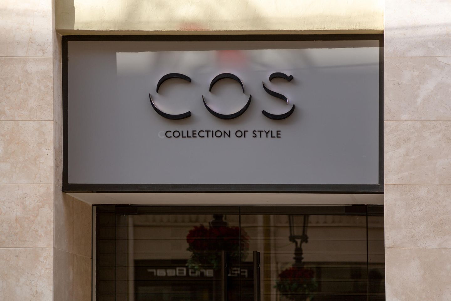 COS: Neue Luxuslinie von H&M