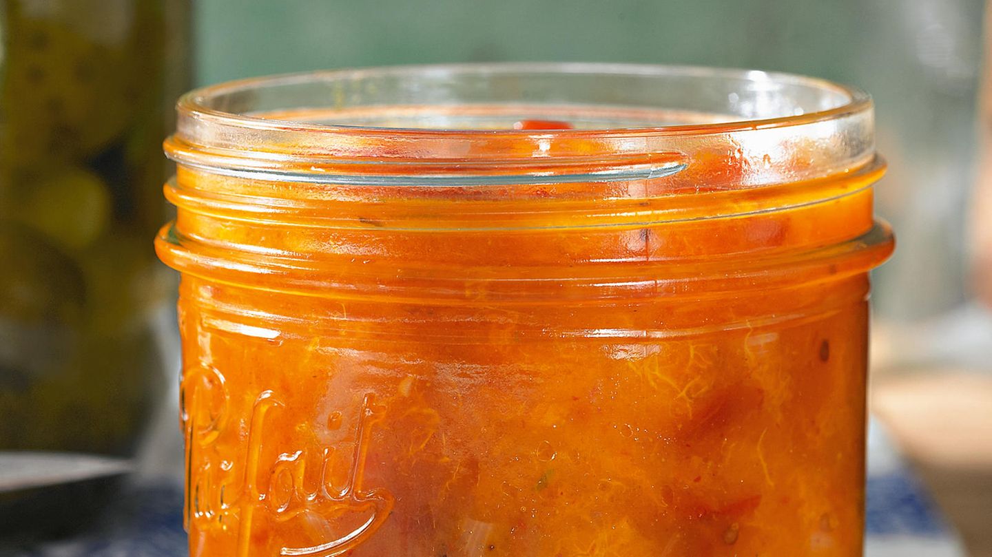 Aprikosen-Chutney mit Tomaten | BRIGITTE.de
