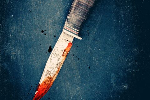 Thriller-Bücher: blutiges Messer