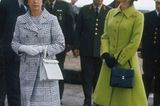Queen Elizabeth II.: im Mantelkleid