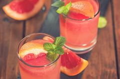 5 schnelle Cocktails für Urlaubsfeeling zu Hause Cocktail Paradiesapfel