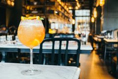 5 schnelle Cocktails für Urlaubsfeeling zu Hause Cocktail Leichte Brise