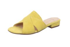 This mule just sprays with a good mood. For a white summer dress or very easy with jeans and a shirt - sun-yellow sandals are a must this summer. From macaw, for 80 euros. "Loading =" lazy