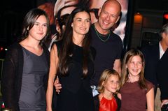 Star babies: Demi Moore and Bruce Willis with daughters "loading =" lazy