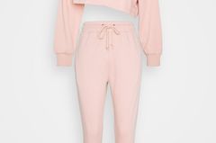 Missguided jogger in pink "loading =" lazy