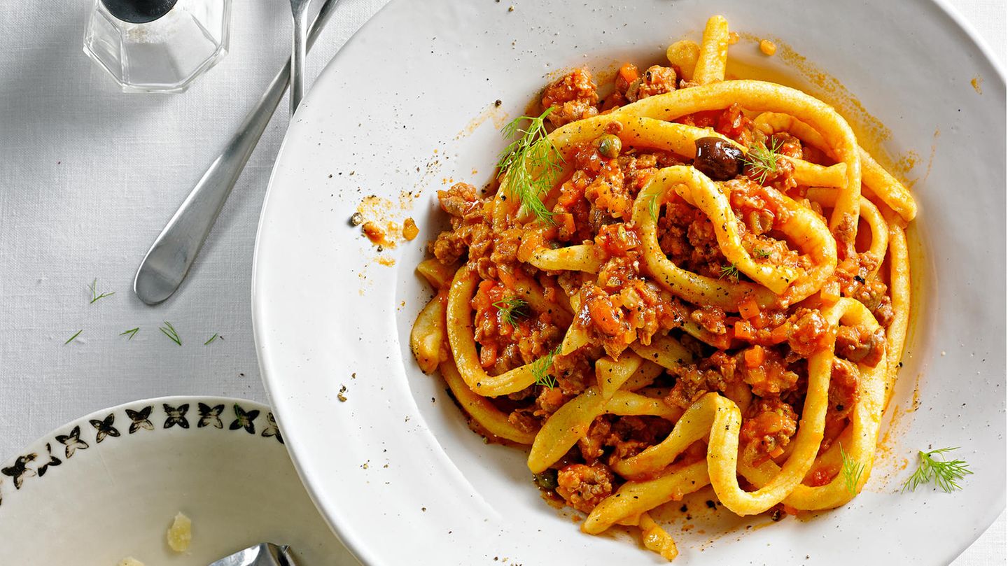 Pici Mit Salsiccia Fenchel Ragu Brigitte De