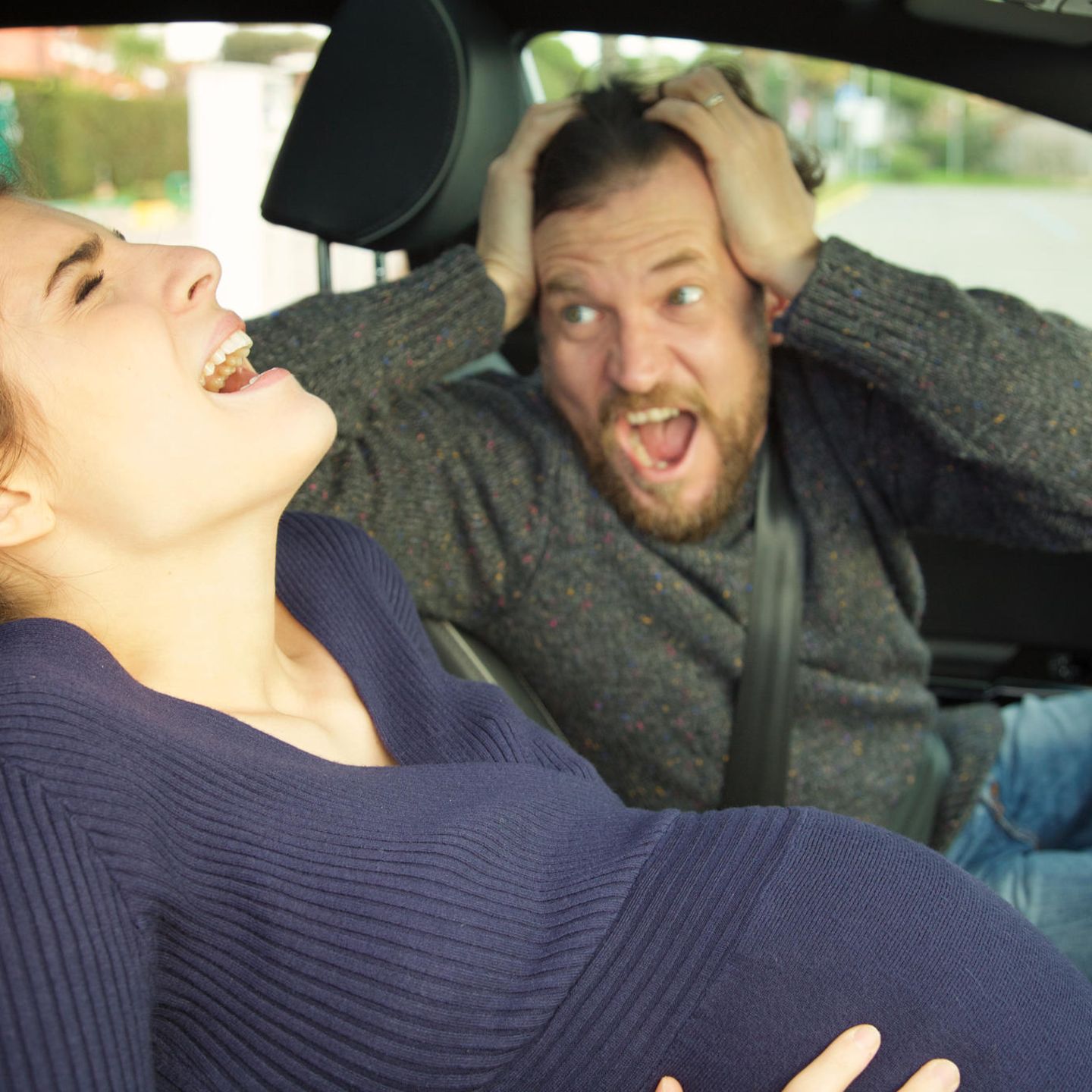 Reality Check: Schwangere und Mann im Auto