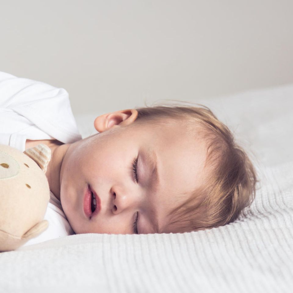Kleinkinder: Schlafendes Kleinkind
