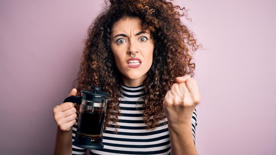 5 Anzeichen, dass du zu viel Kaffee trinkst