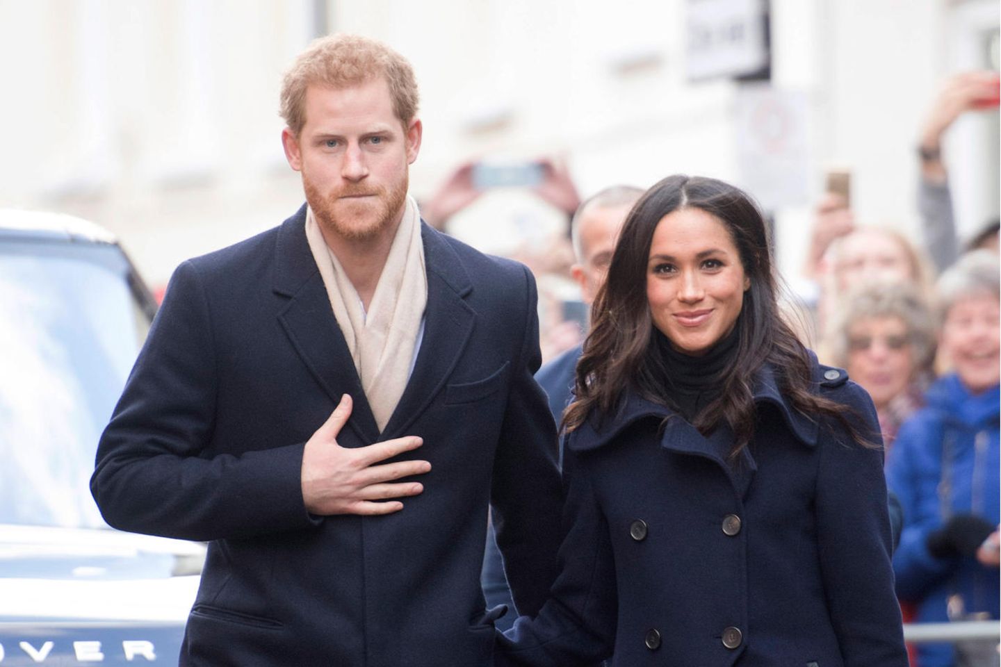 Royals: Herzogin Meghan + Prinz Harry scheinen "das Schlimmste ineinander hervorzubringen"