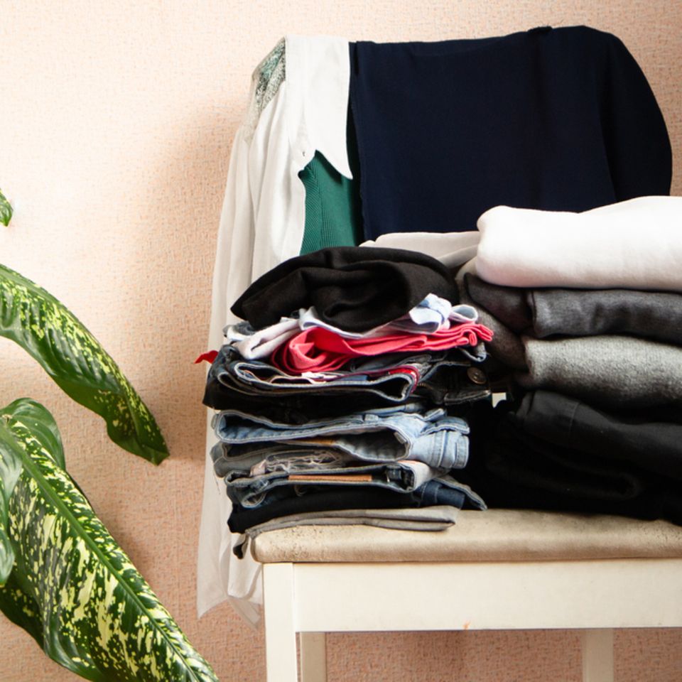 Getragene Kleidung aufbewahren -12 smarte Ideen