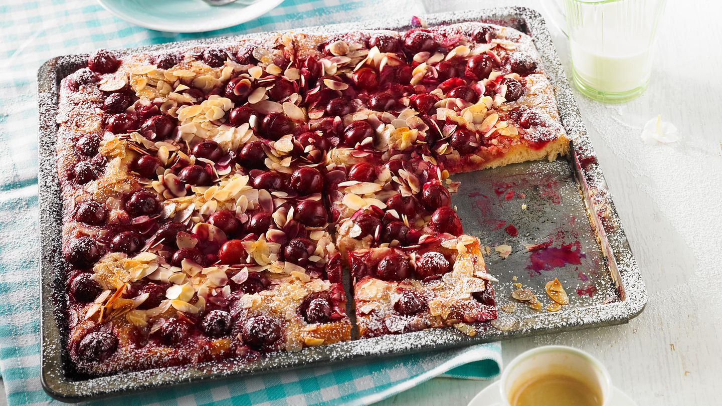 Blechkuchen-Kuchengl-ck-zum-Teilen