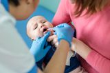 Kindergesundheit: Baby bekommt Impfung