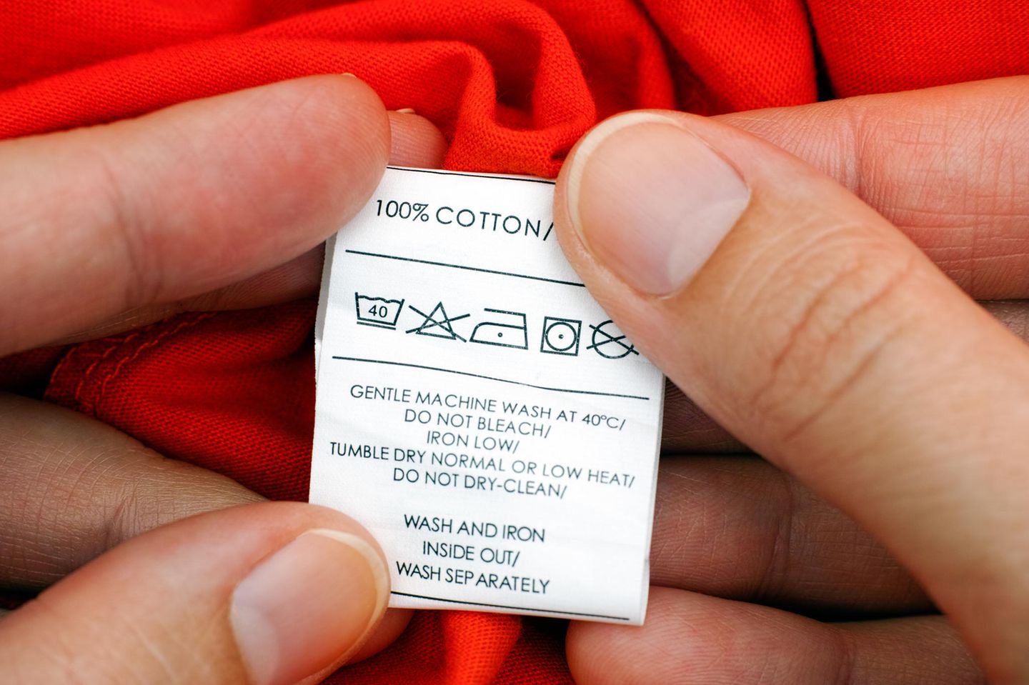 Babykleidung: Waschanleitung in Kleidungsstück