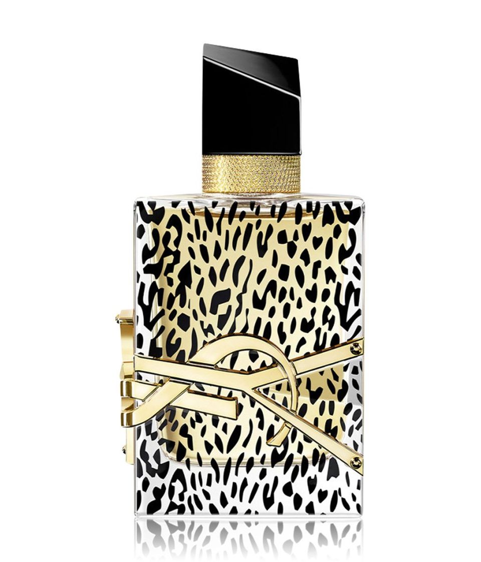Der Parfum-Klassiker 'Libre' zeigt sich in einem neuen, limitierten Gewand! Wem der sinnlich, sexy Duft bisher schon gefallen hat, der wird ihn jetzt dank wildem Leo-Design noch mehr lieben. Über Flaconi, um 93 Euro.