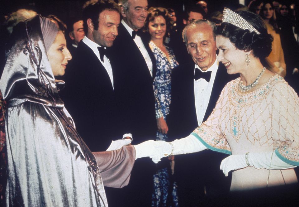 Queen Elizabeth II.: mit Barbra Streisand