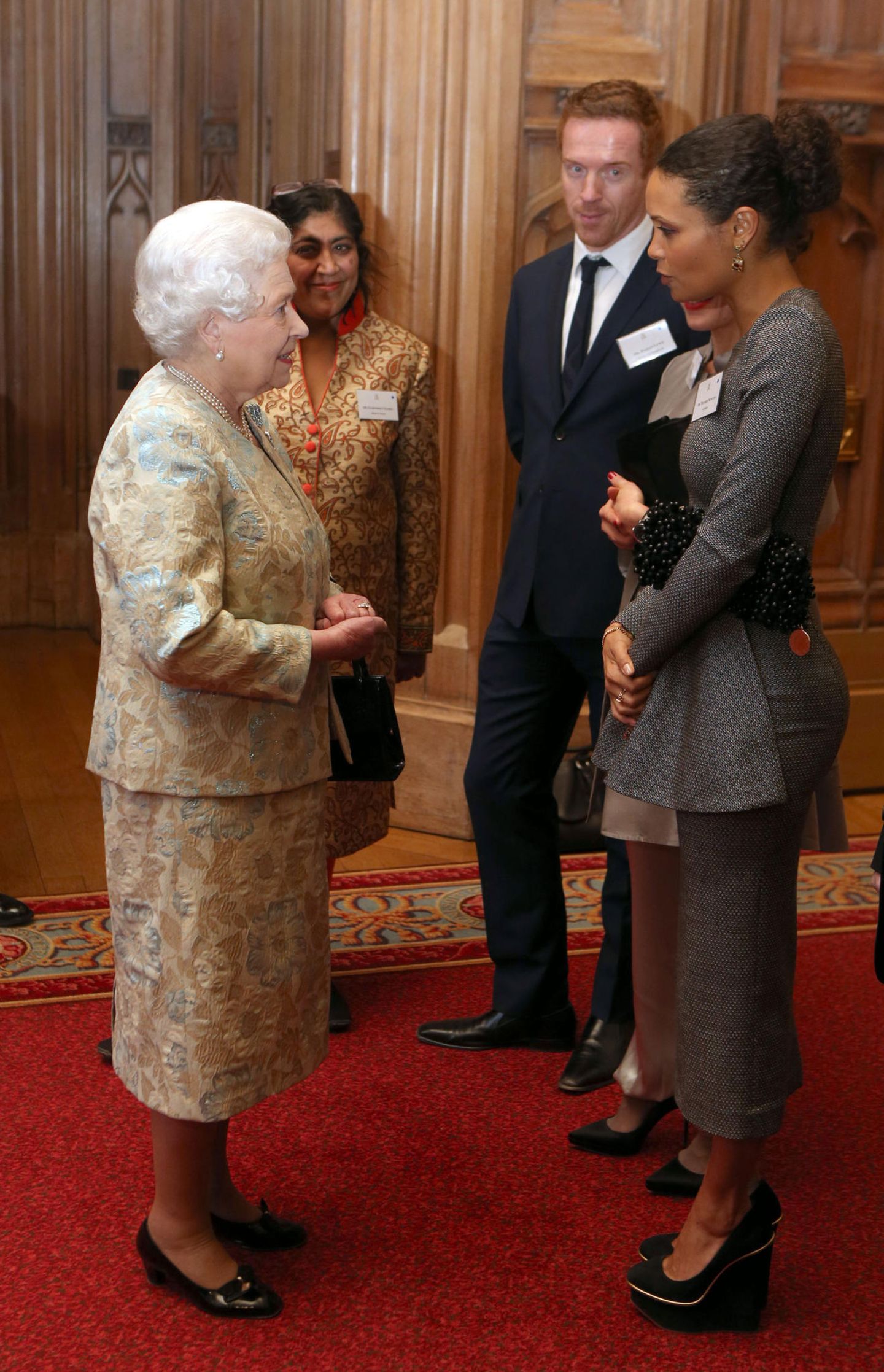 Queen Elizabeth II.: mit Thandie Newton