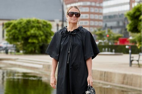 Lieblingskleid der Influencer: Eine Besucherin der Fashion Week in Kopenhagen