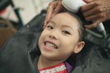 Kleinkinder: Kind beim Friseur
