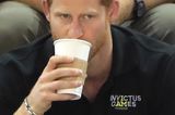 Royales Kaffeekränzchen: Prinz Harry
