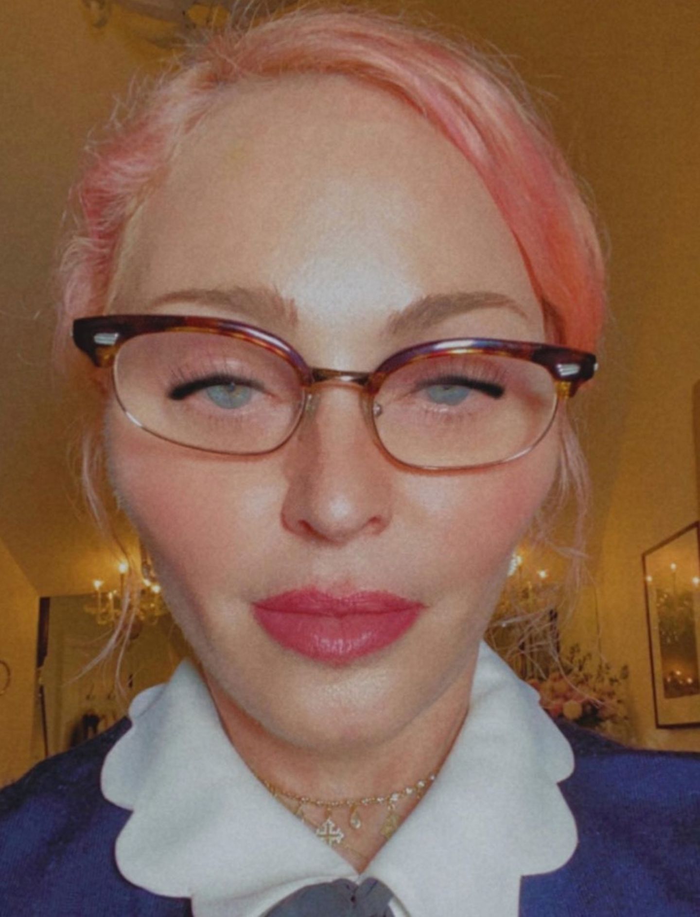 Vorher-Nachher: Madonna mit rosa Haaren