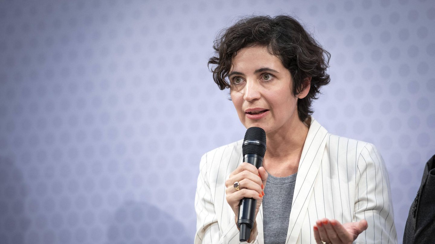 Hate-Speech-Diese-Frau-k-mpft-gegen-Hetze-im-Netz