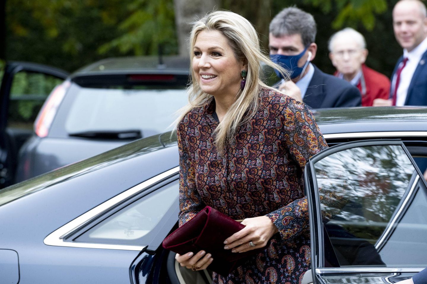 Queen Máxima: in a paisley dress "loading =" lazy