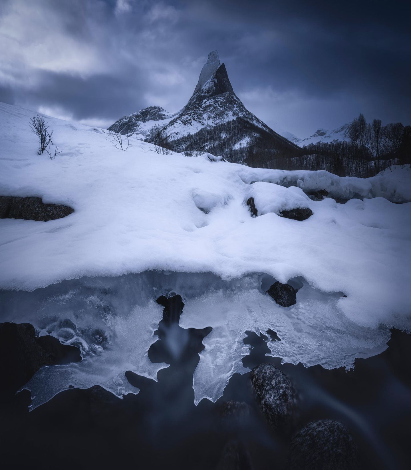 ILPOTY 2020: Schnee auf Berg