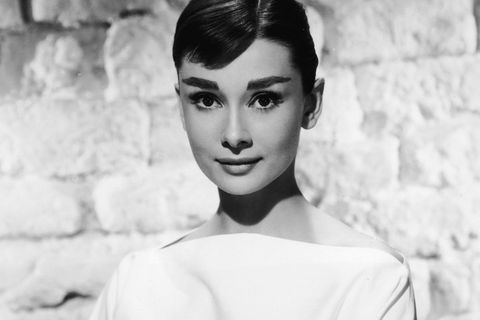 Stil-Ikone: 5 Stil-Geheimnisse, die wir uns von Audrey Hepburn abgucken
