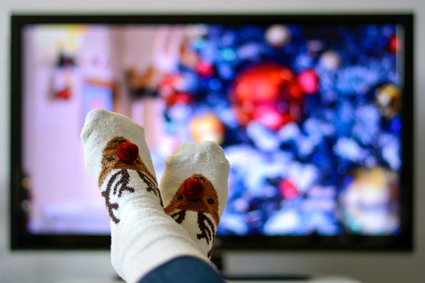 Weihnachtsspots, über die wir alle reden: Füße vor dem Fernseher