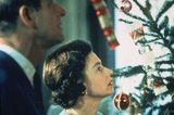 Weihnachten bei den Windsors: Prinz Philip und Königin Elisabeth II. am Weihnachtsbaum