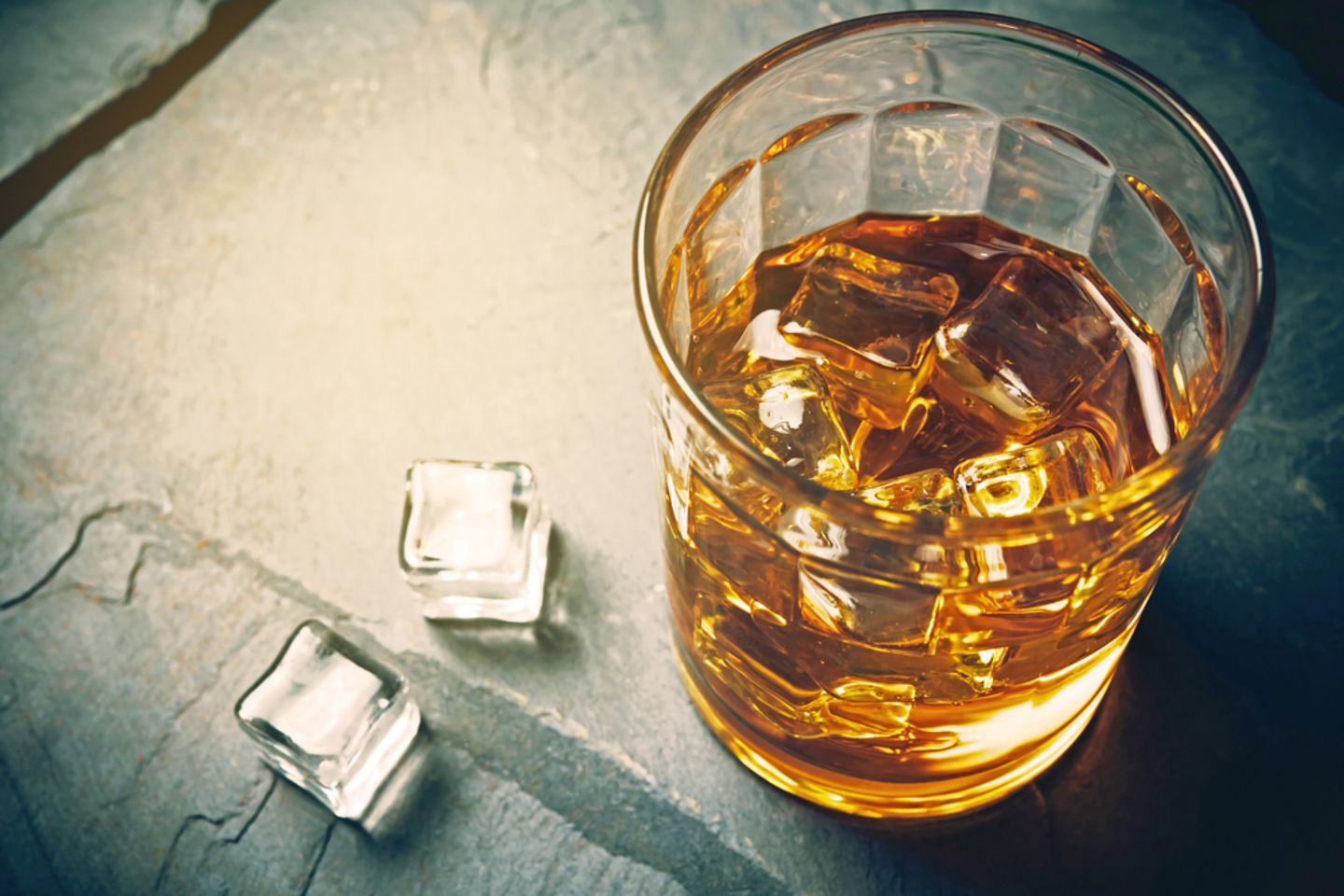 Alkohol in verschiedenen Lebensphasen: Whiskey