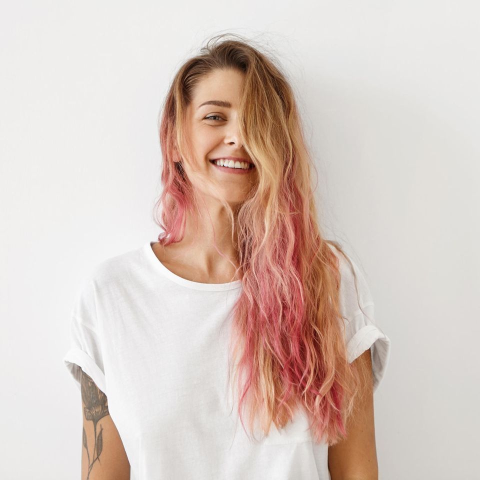Wirkung auf andere: Frau mit rosa Haare