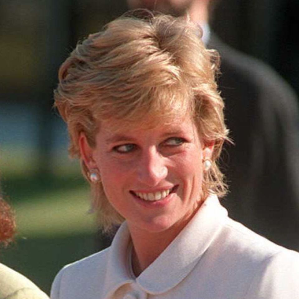 Prinzessin Diana sollte beim Sex mit Charles eine Camila-Perücke tragen