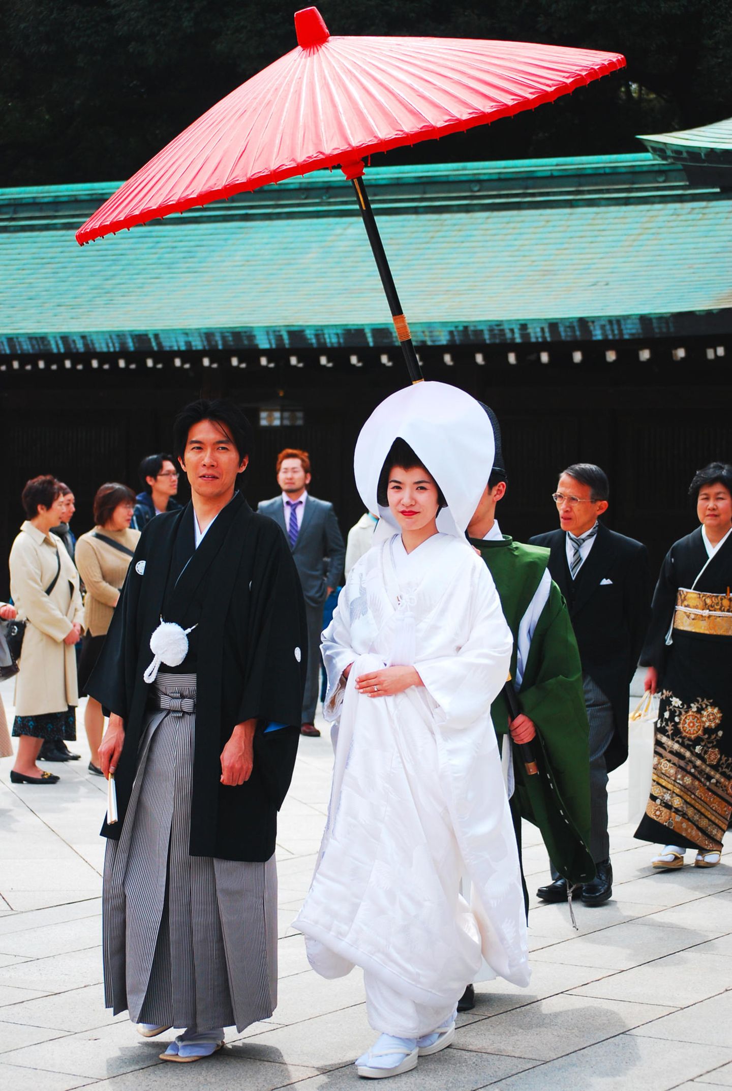 Hochzeitskleider aus aller Welt: Brautpaar in Japan