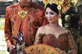 Hochzeitskleider aus aller Welt: Braut im tradionllen Gewand