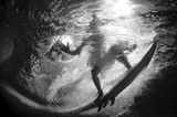 Ocean Photograpy Awards: Surfer auf Surfbrett