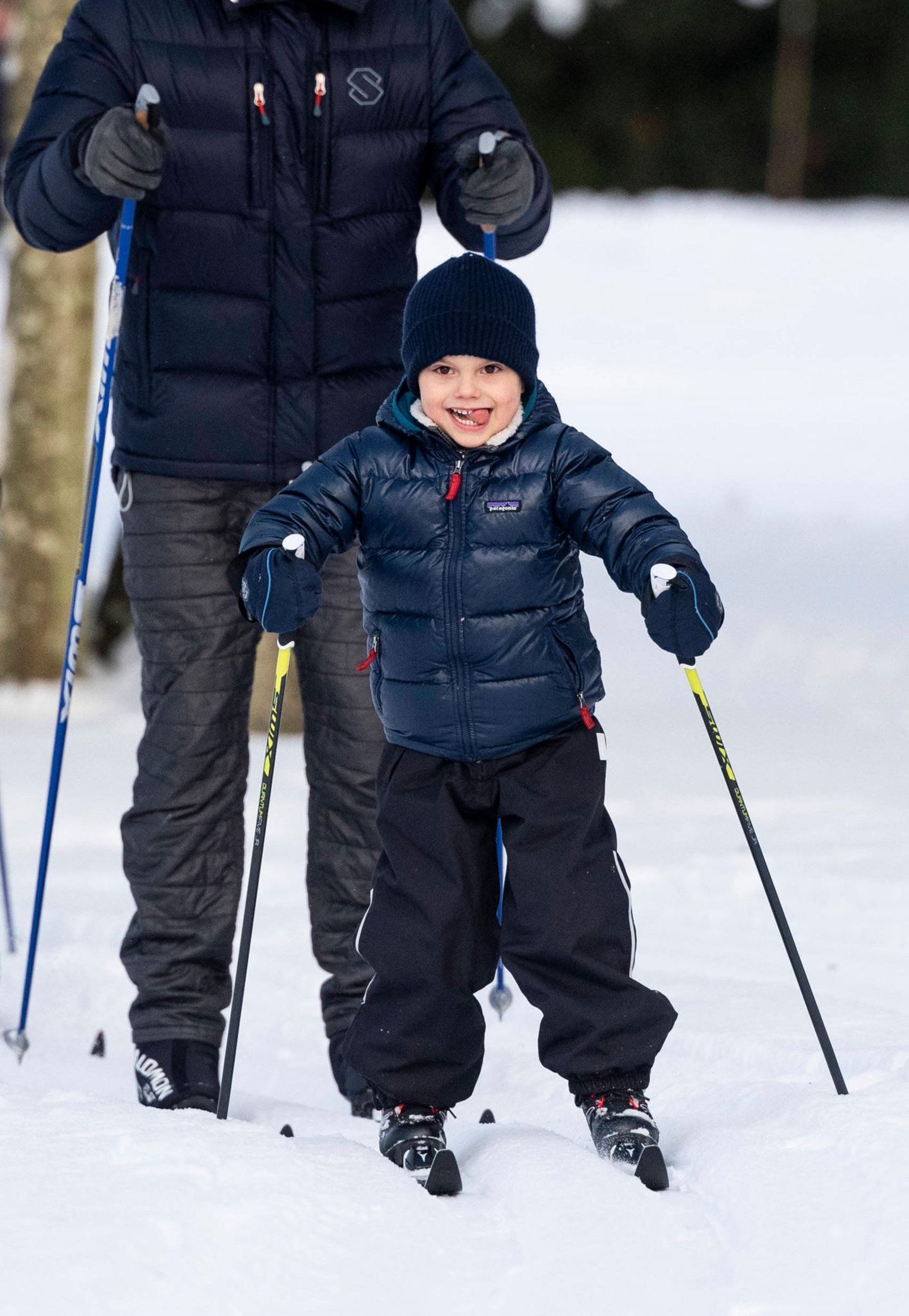 Royale Kinderfotos: Prinzessin Estelle und Prinz Oscar mit Familie im Schnee