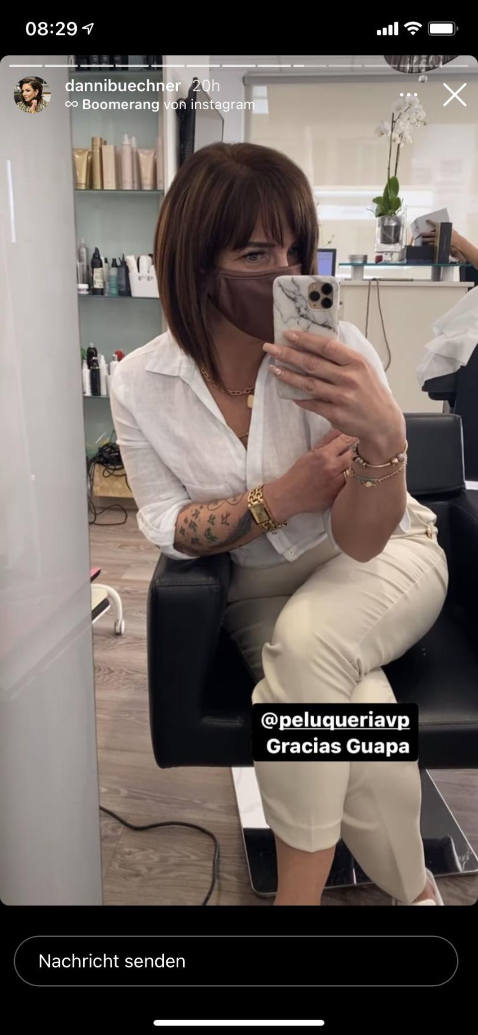 Danni Büchner posts a photo of her new hairstyle in her Instagram story.
