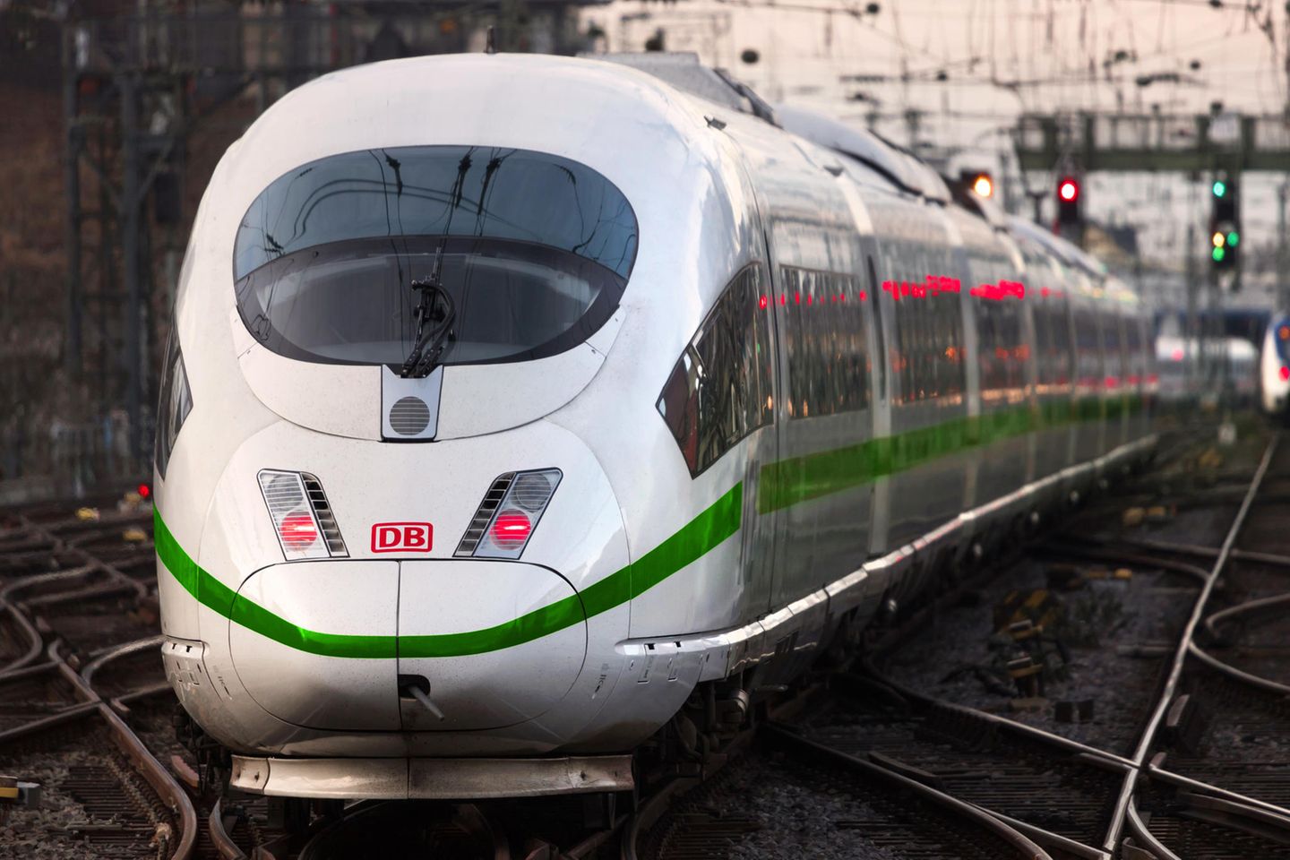 Zug evakuiert: Deutsche Bahn