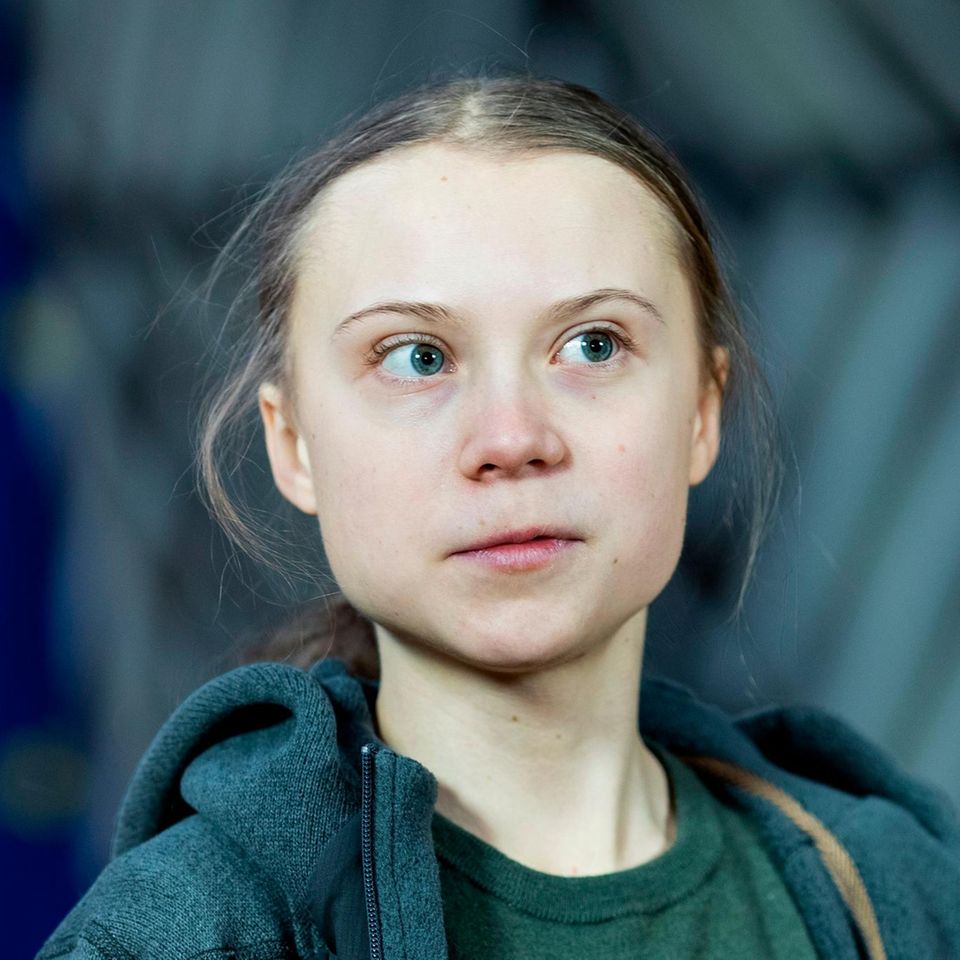 "Bring dich um": Greta Thunberg mit ernstem Blick