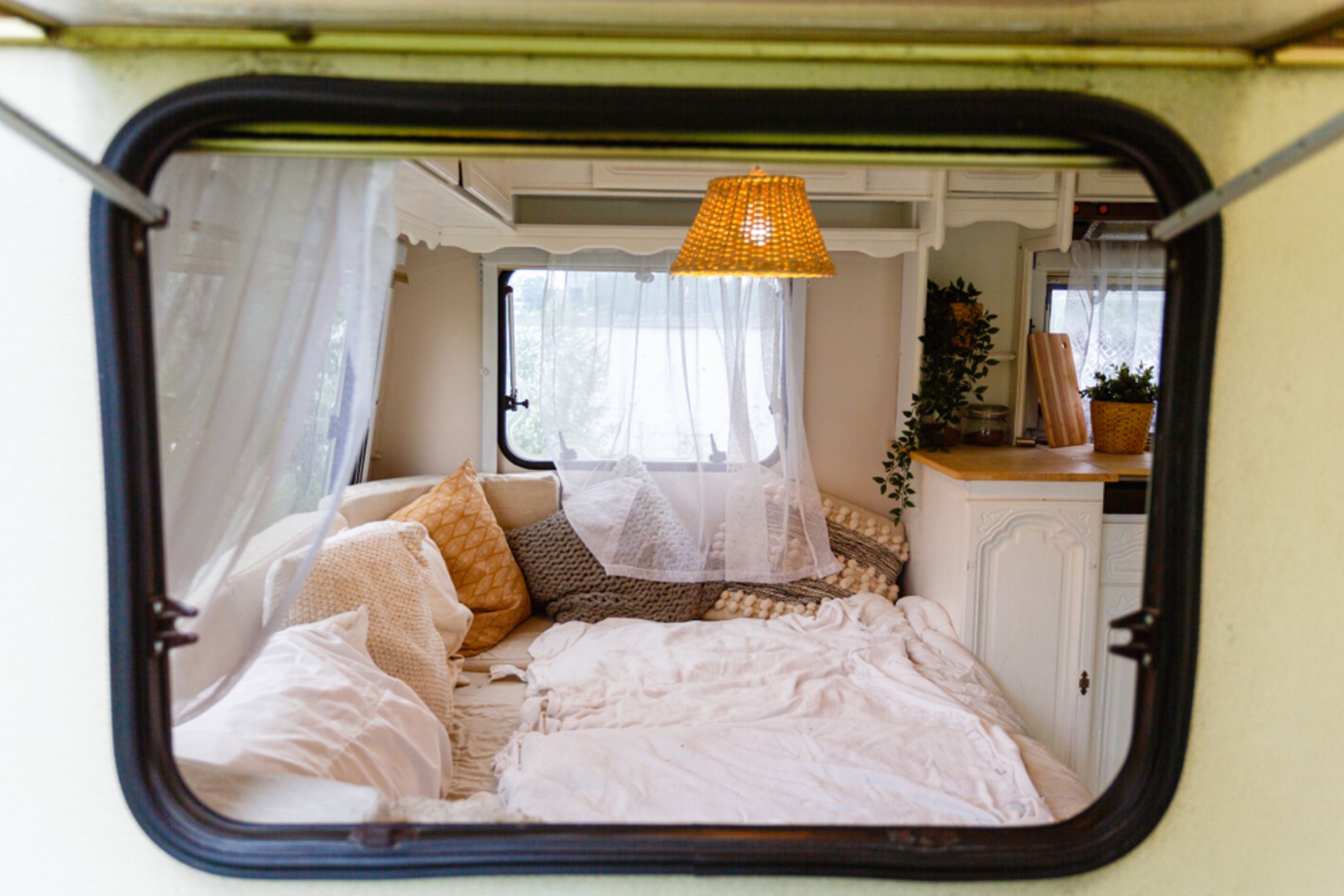 Tipps & Tricks: Gemütliche Camping Deko im Wohnmobil & Wohnwagen